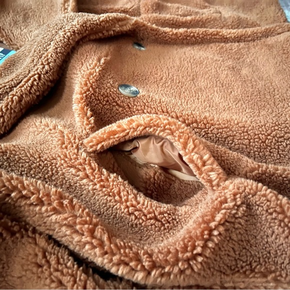 NWT Gap Ladies Sherpa Jacket - Picture 10 of 16